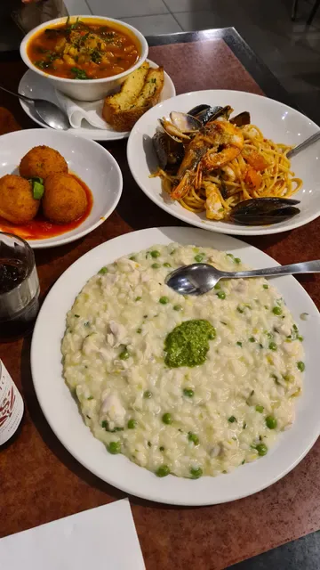Pino's Trattoria