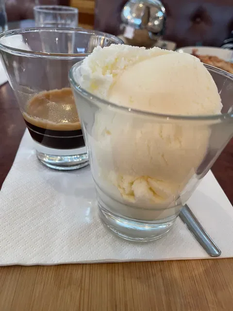 Pino's Trattoria