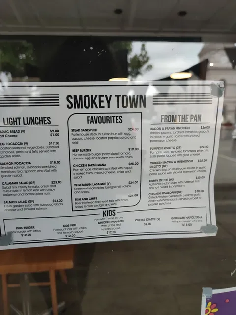 Smokeytown Cafe and Restaurant