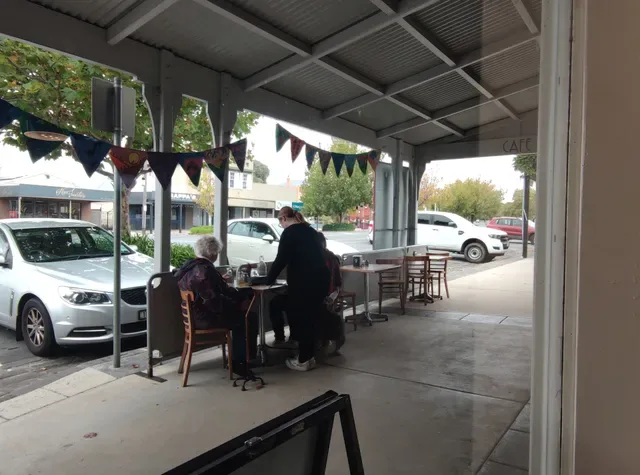 Smokeytown Cafe and Restaurant