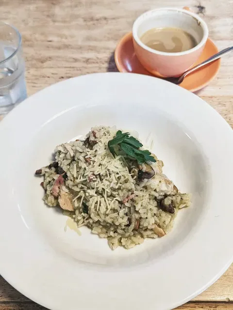 Smokeytown Cafe and Restaurant