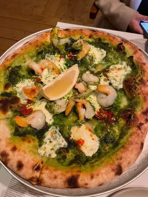 Beppe Wood-Fired Pizza @ Daylesford Hotel