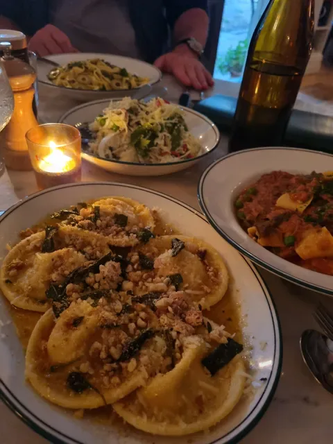 Beppe Wood-Fired Pizza @ Daylesford Hotel