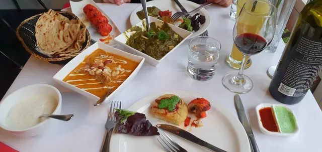 Taj Mahal Authentic Indian Restaurant