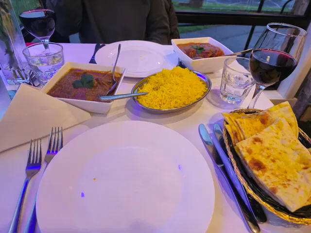 Taj Mahal Authentic Indian Restaurant