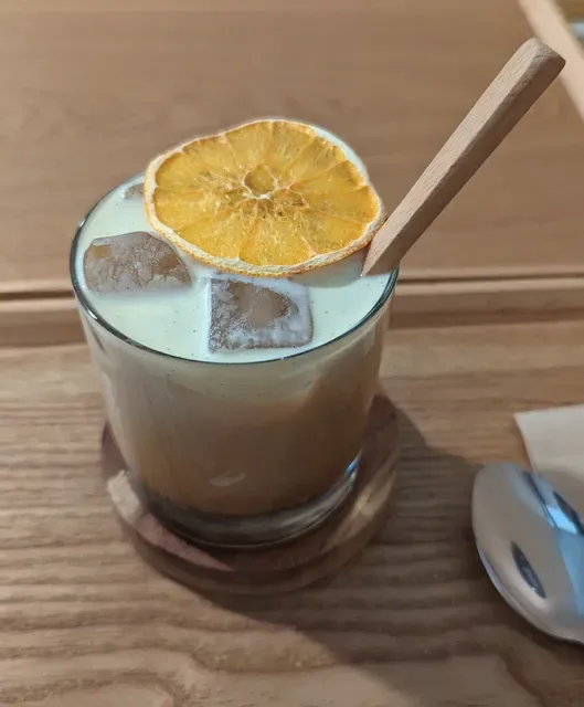 ILZA JAPANESE CAFE DOCKLANDS