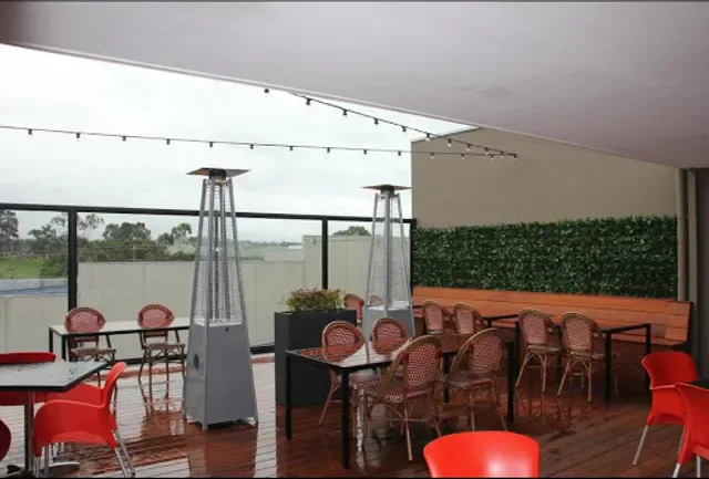 Drouin Family Hotel