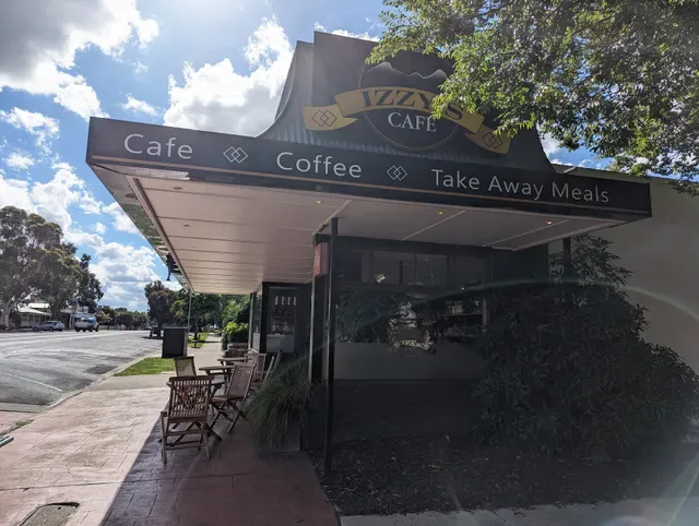 Izzy's Cafe