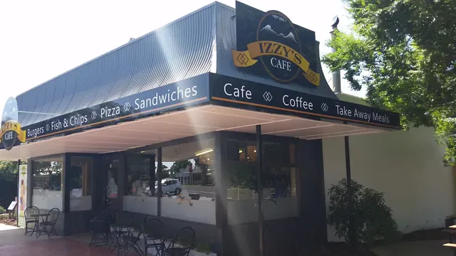 Izzy's Cafe
