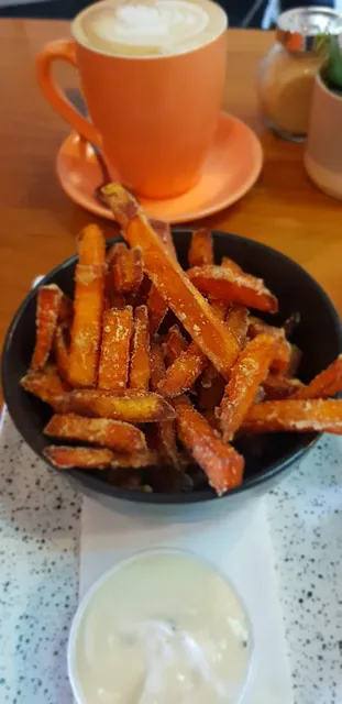 Johnny & Lyle's