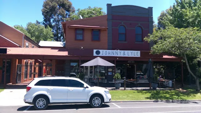 Johnny & Lyle's