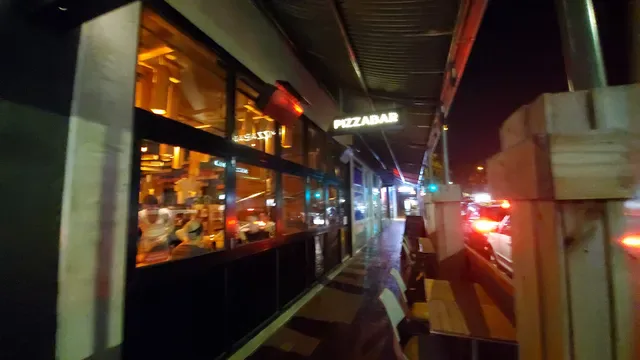 Pizza Bar