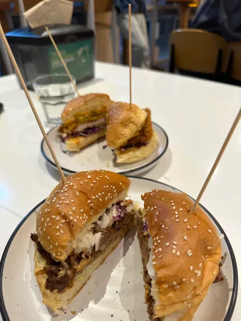 Burger Plus Geelong