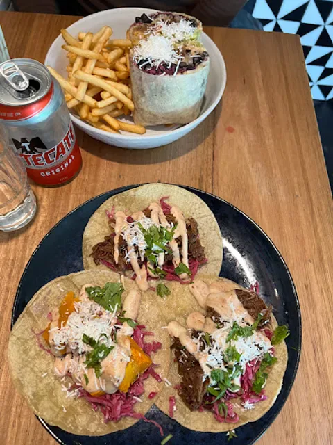 El Santo de los Tacos