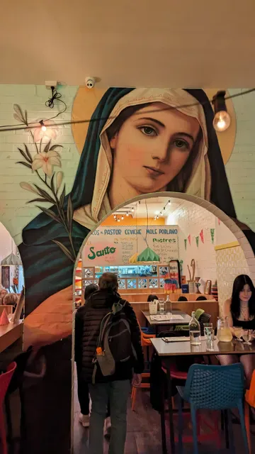 El Santo de los Tacos