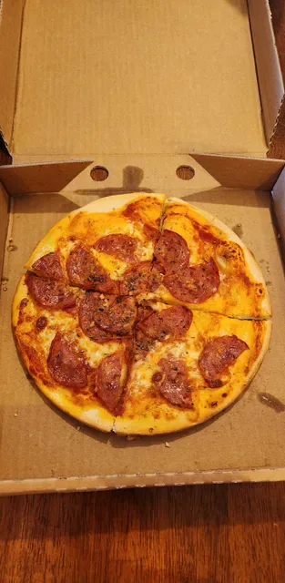 El Toro Pizza & Restaurant