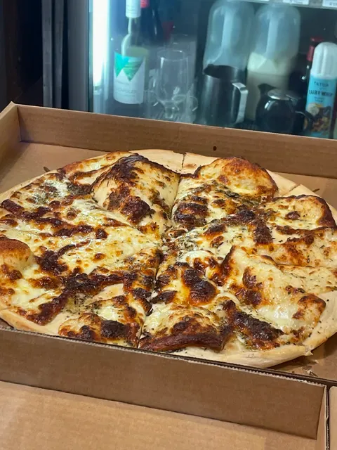 El Toro Pizza & Restaurant