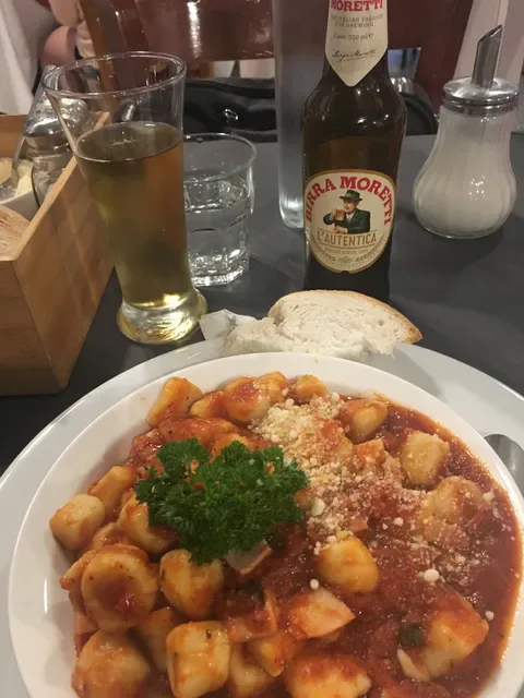 Lipari Cafe Bar Restaurant