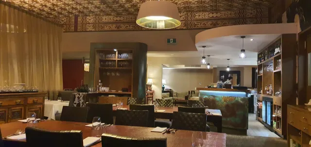 Man Bo Restaurant