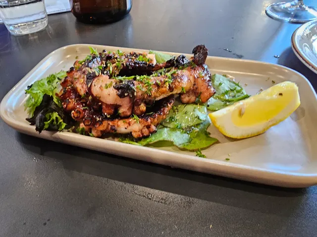 Mavs Greek Restaurant