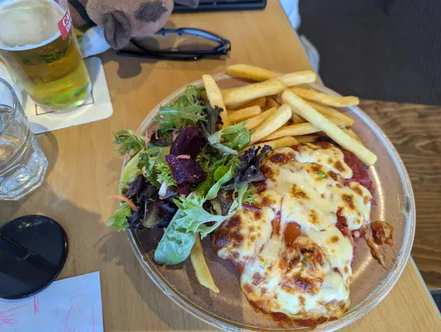 The Commo (Commun Na Feinne) Hotel