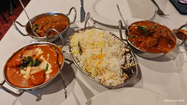 Grand Guru Indian Restaurant