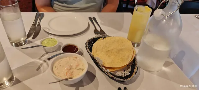 Grand Guru Indian Restaurant