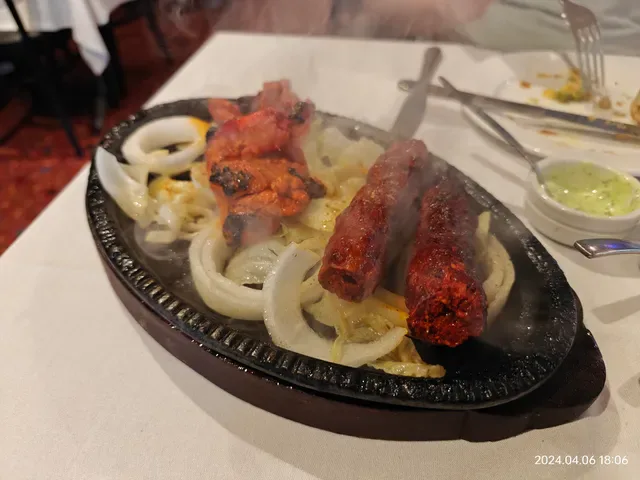 Grand Guru Indian Restaurant