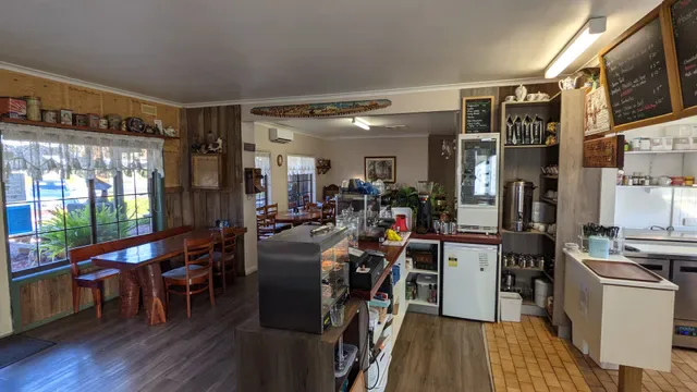 Glenrowan Dad & Dave's Billy Tea Rooms & Accommodation