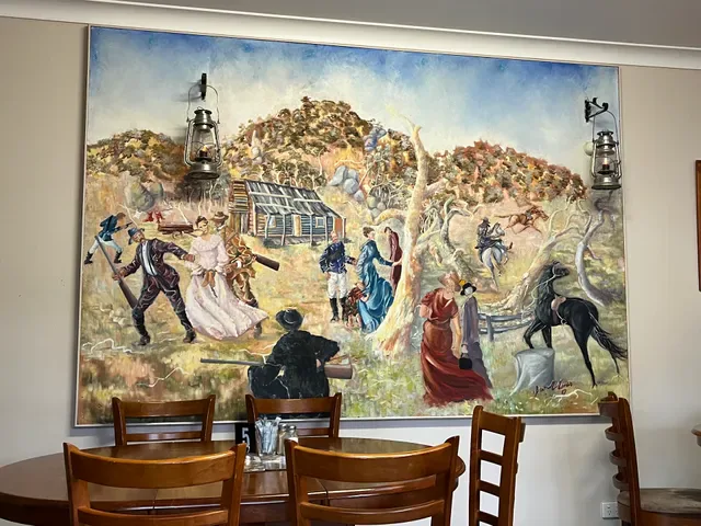 Glenrowan Dad & Dave's Billy Tea Rooms & Accommodation