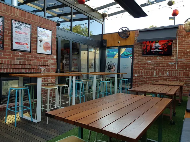 Mister Bobs Sports Bar