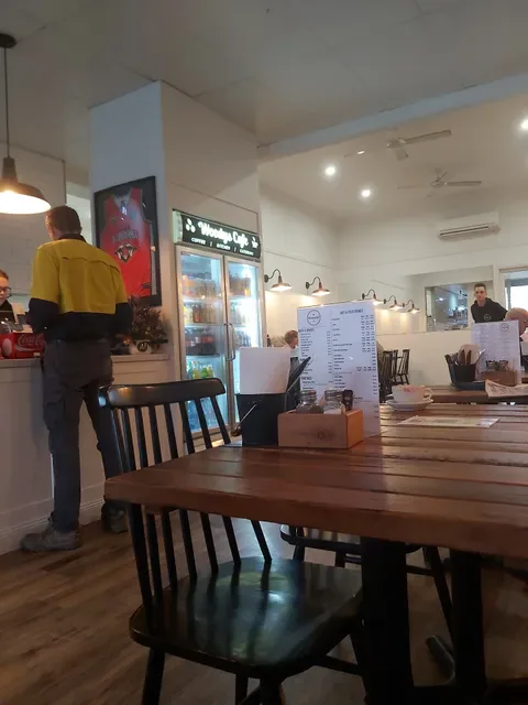 Woodys Cafe