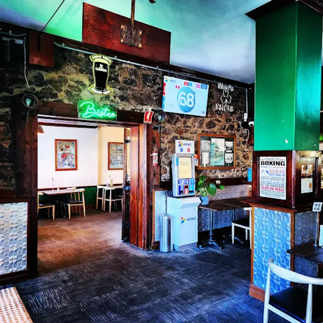 MacNamara's Irish Pub