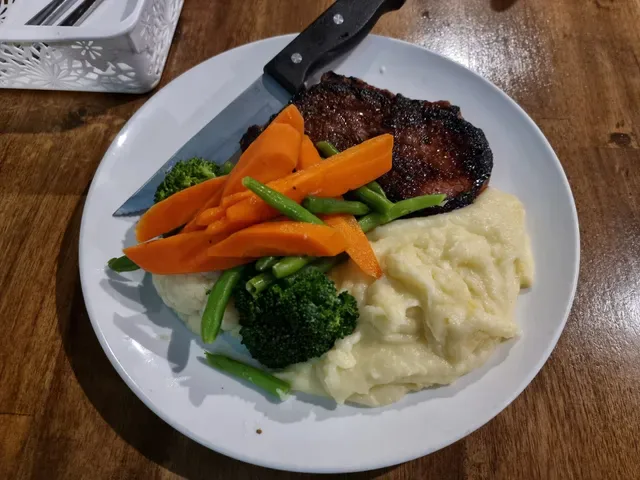 MacNamara's Irish Pub