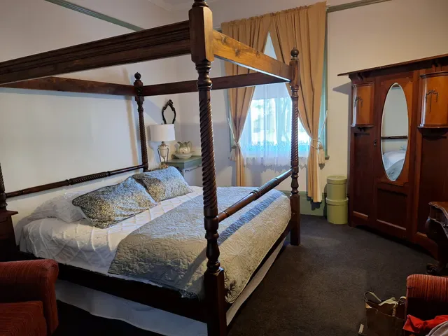 Mickey Bourke's Koroit Hotel