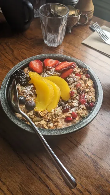 Little Swallow Cafe