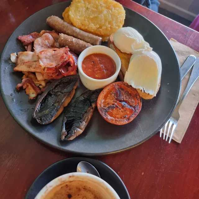 Little Swallow Cafe