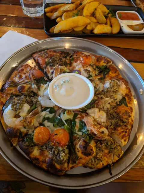 The Pizza & Wine Club