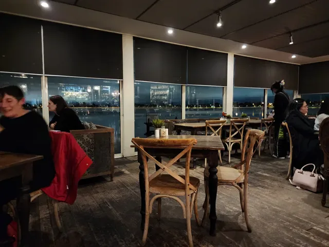 Boatshed Restaurant