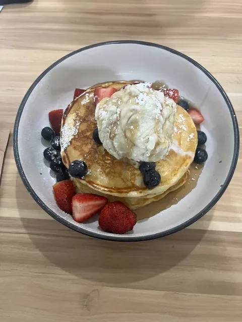 Salty Groms Cafe