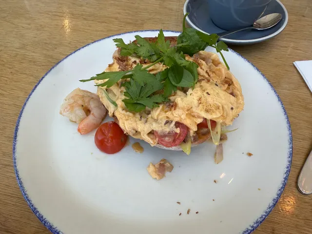 Salty Groms Cafe