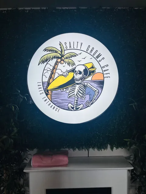 Salty Groms Cafe