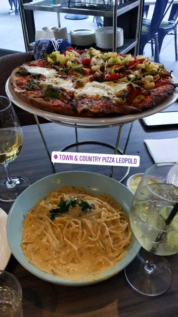 Town & Country Pizza and Pasta Leopold