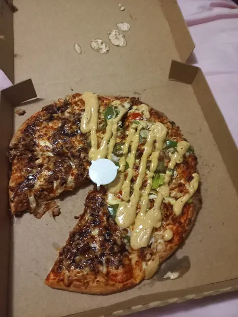 Town & Country Pizza and Pasta Leopold