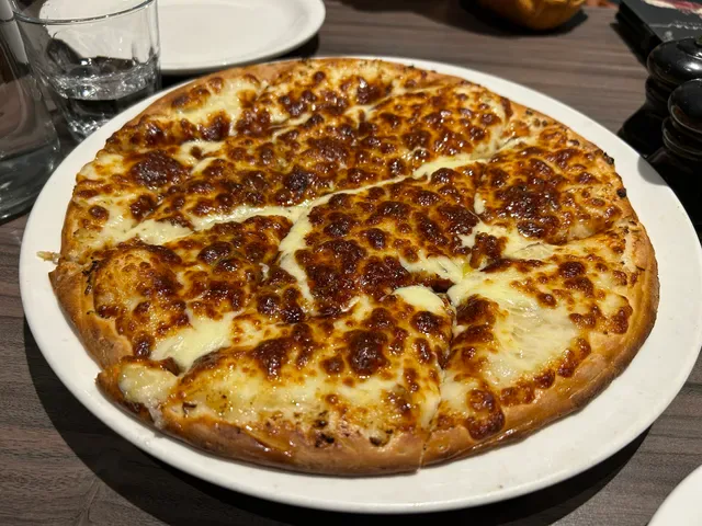 Town & Country Pizza and Pasta Leopold