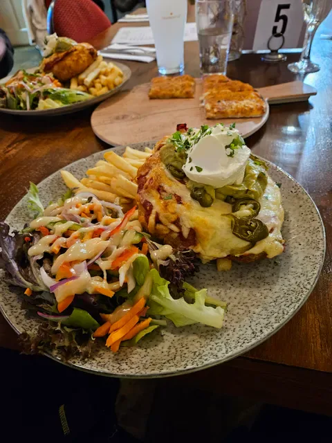 Lindenow Pub Farmers Home Hotel