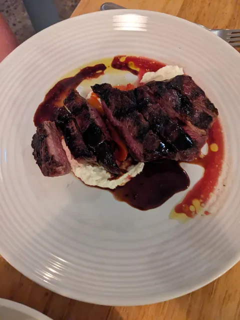 IPSOS Restaurant & Bar