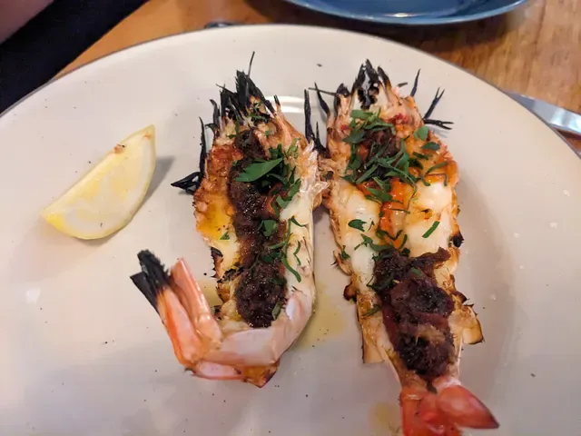 IPSOS Restaurant & Bar