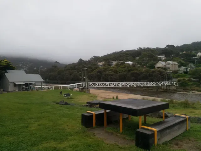 Swingbridge Cafe