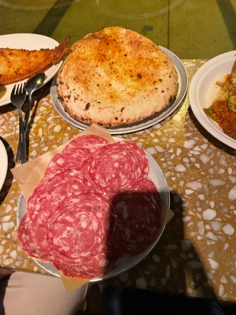 Totti's Lorne